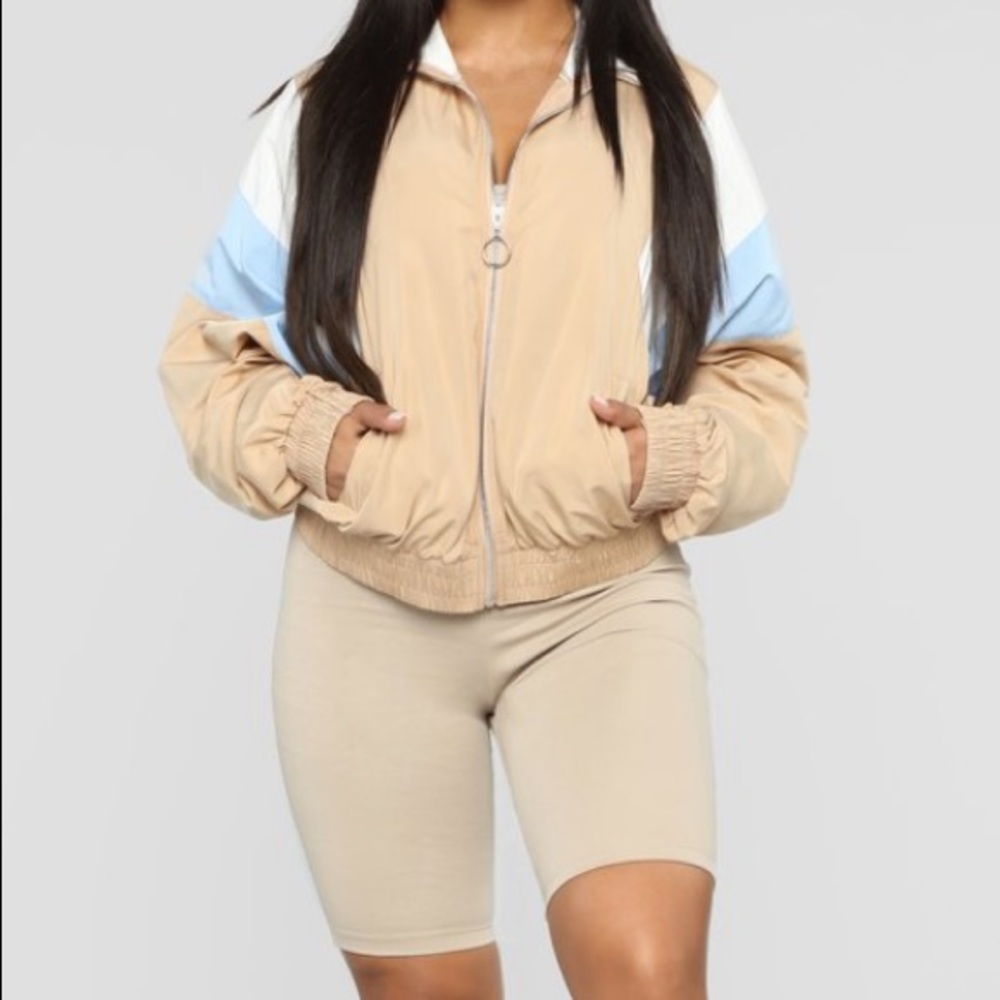 3 for $10 Tan Windbreaker Jacket (NEVER WORN) - Picture 2 of 4